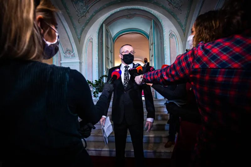 Za stíhaním Pčolinského vidí Sme rodina mocenské hry - SME