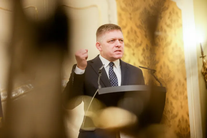 Fico vyzval Kisku, aby ukázal daňové doklady jeho firmy - domov.sme.sk