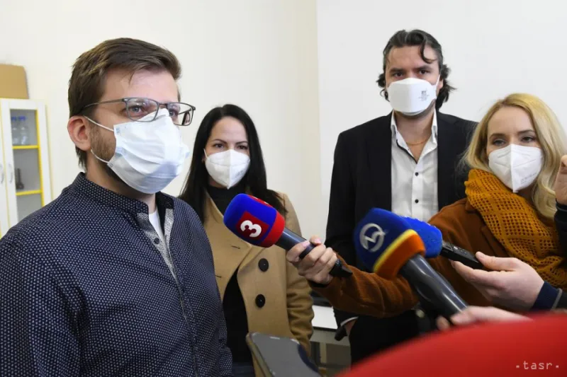 Skúška s myšami a morčatami, ktorým pichli Sputnik V, dopadla úspešne