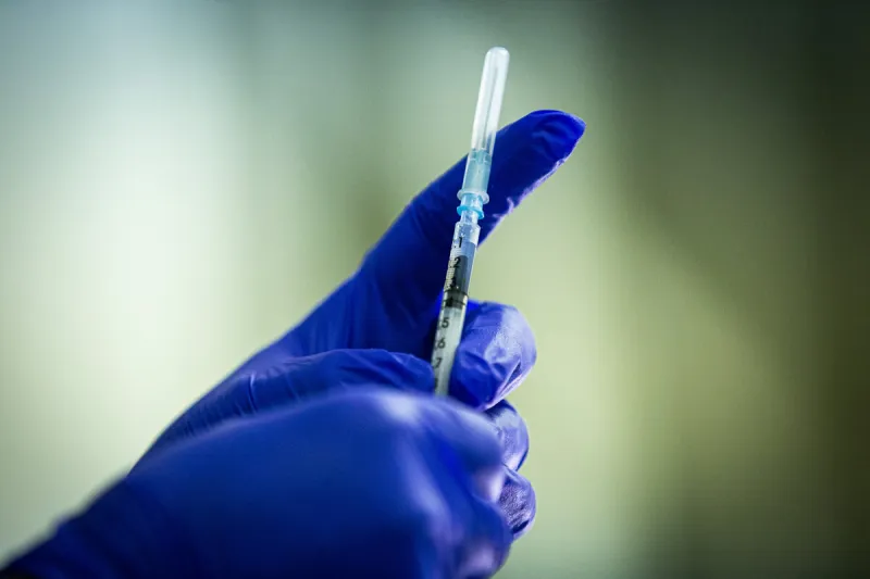 Budúci týždeň zverejní ŠÚKL stanovisko o bezpečnosti a účinnosti Sputnika V - SME