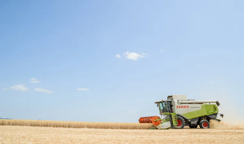 Cez agrodotácie tečú stovky miliónov. Chcú utajiť ako - ekonomika.sme.sk