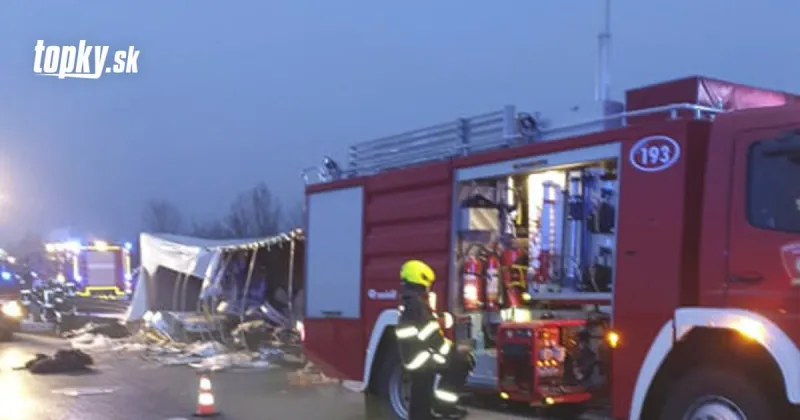 VIDEO Tragická nehoda v Chorvátsku: Nákladné auto sa prevrátilo, zahynuli štyria migranti | Topky.sk