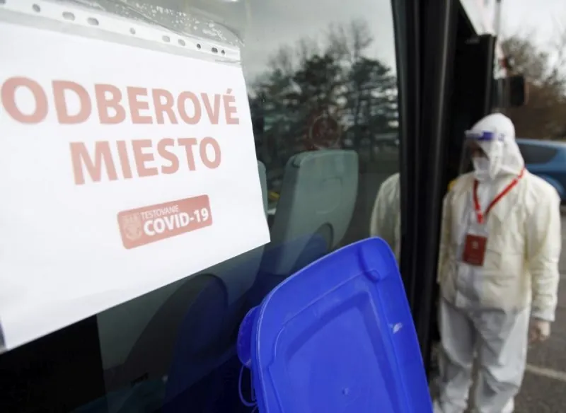 Koronavírus na Slovensku: PCR testy odhalili 1 654 nakazených, pribudlo 52 úmrtí - SME