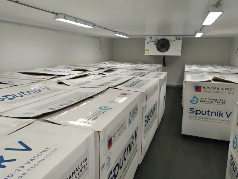 V marci mala doraziť ďalšia dodávka Sputnik V, rezort zdravotníctva sa k tomu nechce - SME