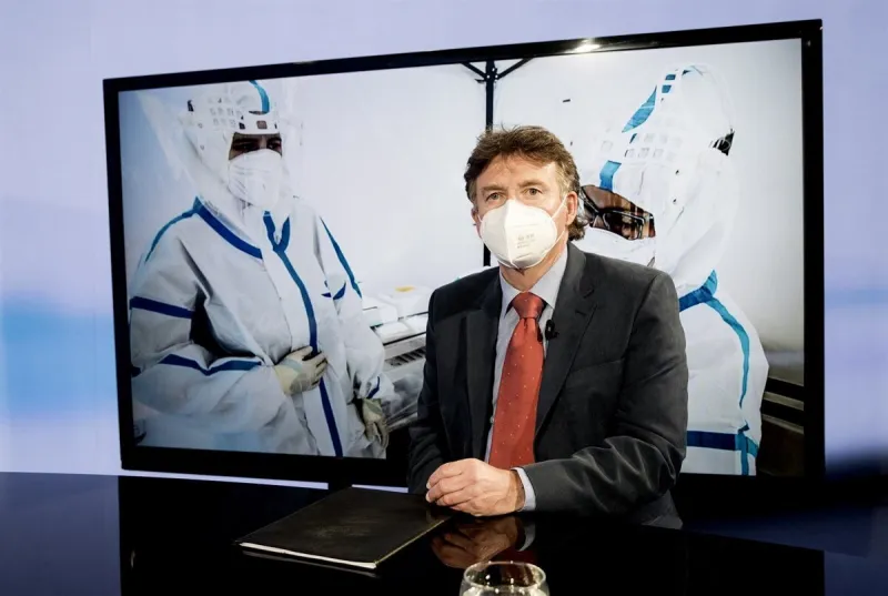 Koronavírus v Česku: Počty nakazených pozvoľna klesajú - Svet SME