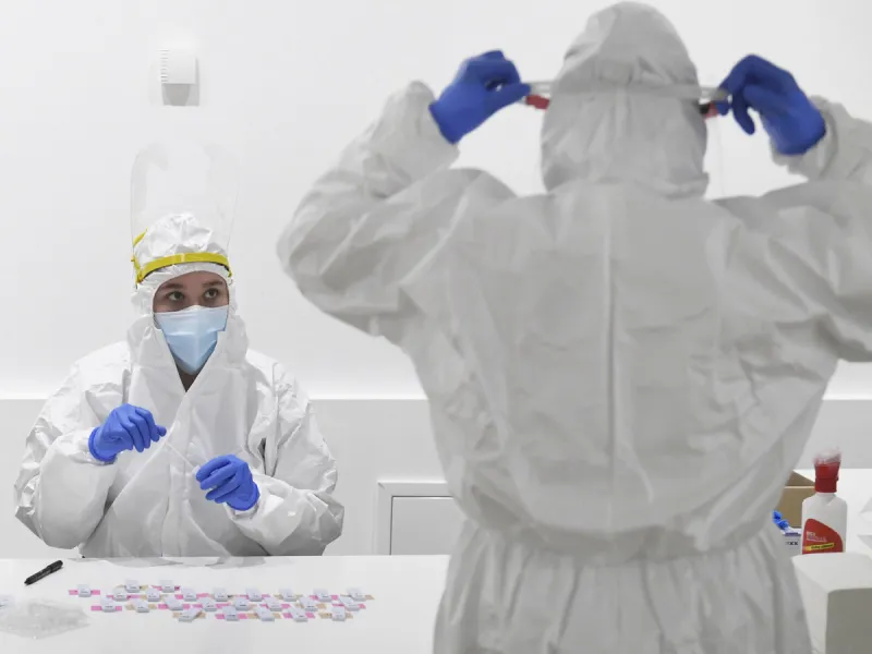 Počet úmrtí súvisiacich s koronavírusom sa zvýšil o 82 - SME