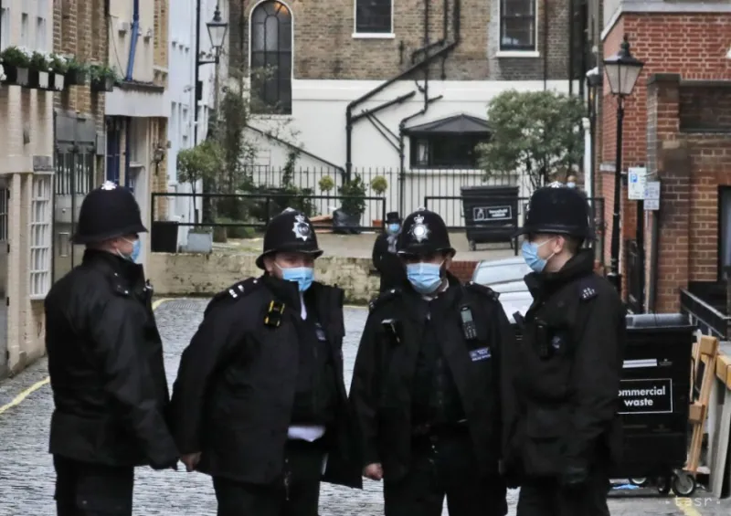 Polovica Spojeného kráľovstva má protilátky proti koronavírusu