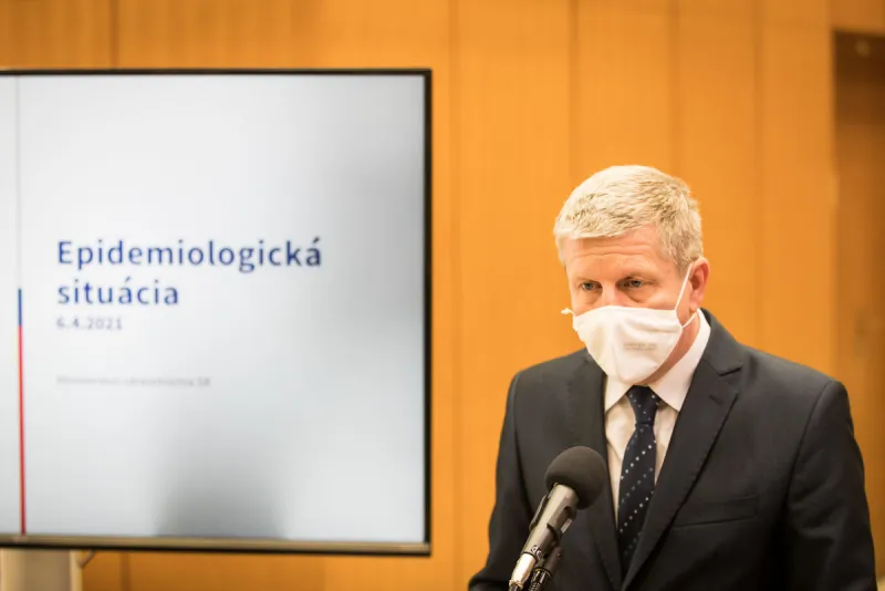 Koronavírus na Slovensku: Opatrenia by sa mohli uvoľniť od 19. apríla (minúta po minúte) - SME