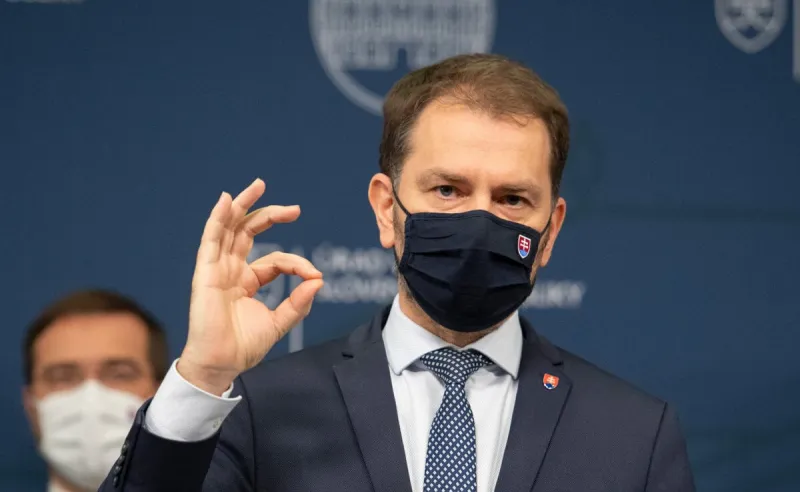 Matovič, Moskva a Sputnik V. Expremiér letí chrániť sám seba - Komentáre SME