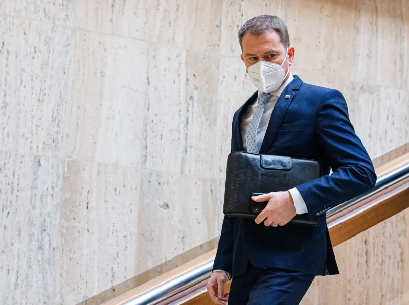 Matovičove vyjadrenia o Sputniku spochybňujú štátne inštitúcie - SME