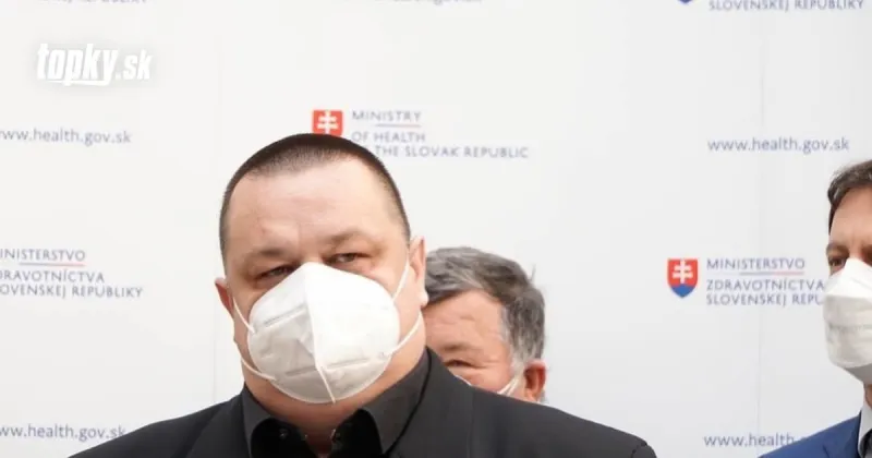 KORONAVÍRUS Drsná reakcia Mikasa: Z úst Matoviča je to neadekvátne! Hlavný hygienik stojí za šéfkou ŠÚKL-u | Topky.sk