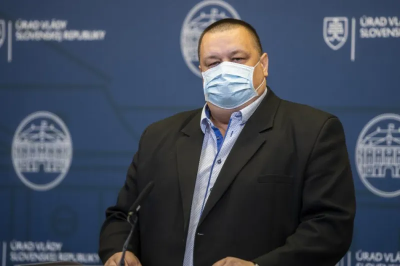 Hygienici sa zamerali na nakazených: Ktorá mutácia koronavírusu u nás ÚRADUJE?