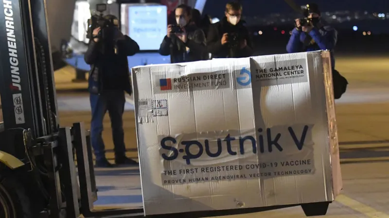 Do Imuny prišli maďarské kamióny, chceli odviezť všetky vakcíny Sputnik - Domáce - Správy - Pravda.sk