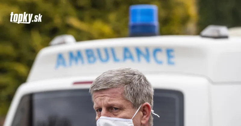 KORONAVÍRUS Pri prvej výjazdovej vakcinácii pacientky bol aj minister Lengvarský | Topky.sk