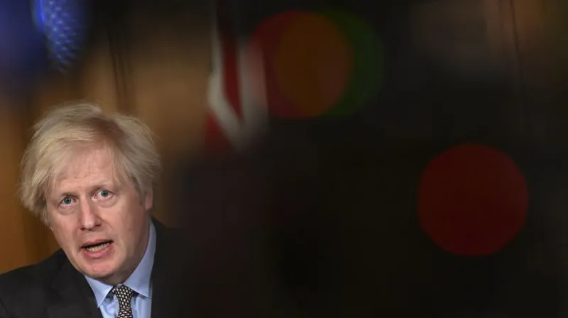 Radšej hromady mŕtvol ako lockdown? Johnsonovi väčšina neverí - Svet - Správy - Pravda.sk