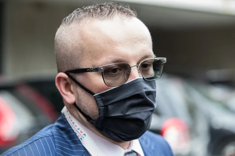 Sudca neoznámil rozhodnutie o prepustení exšéfa SIS Pčolinského - SME