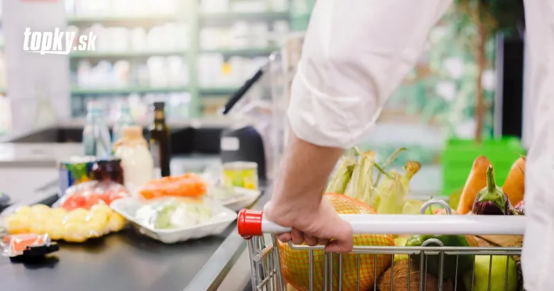 KORONAVÍRUS Čakajú nás nové opatrenia! Otváracie hodiny pre dôchodcov sa rušia | Topky.sk