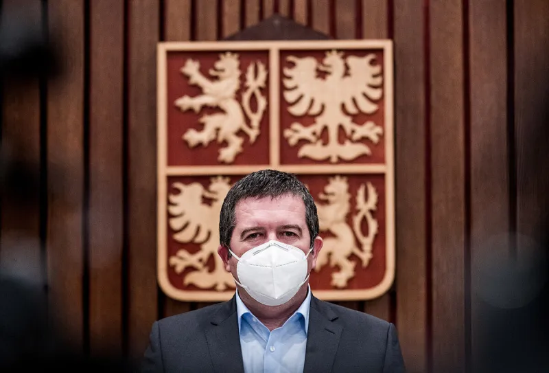 Chcel ututlať Vrbétice výmenou za Sputnik? Hamáček to odmieta - Svet SME