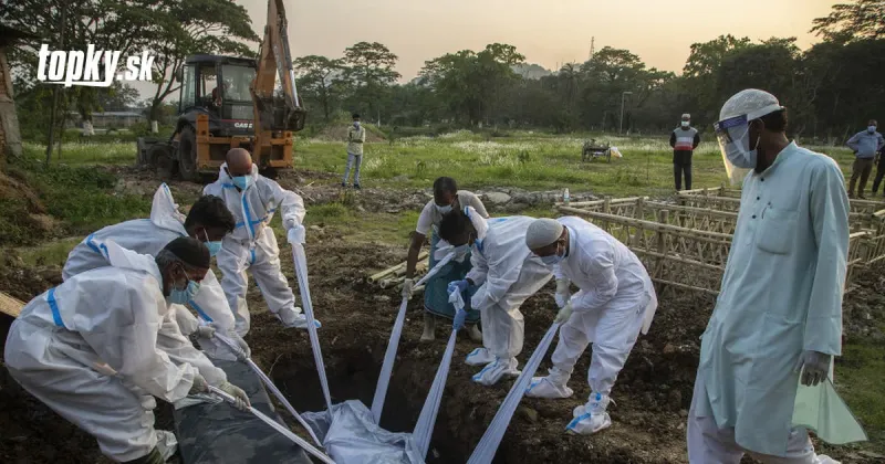 KORONAVÍRUS Situácia v Indii je naďalej kritická: Zlyháva všetko, pribudol rekord v počte úmrtí | Topky.sk