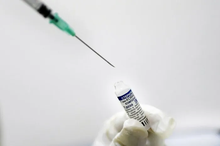 Rusko má novú vakcínu! Zaregistrovali proticovidový Sputnik Light