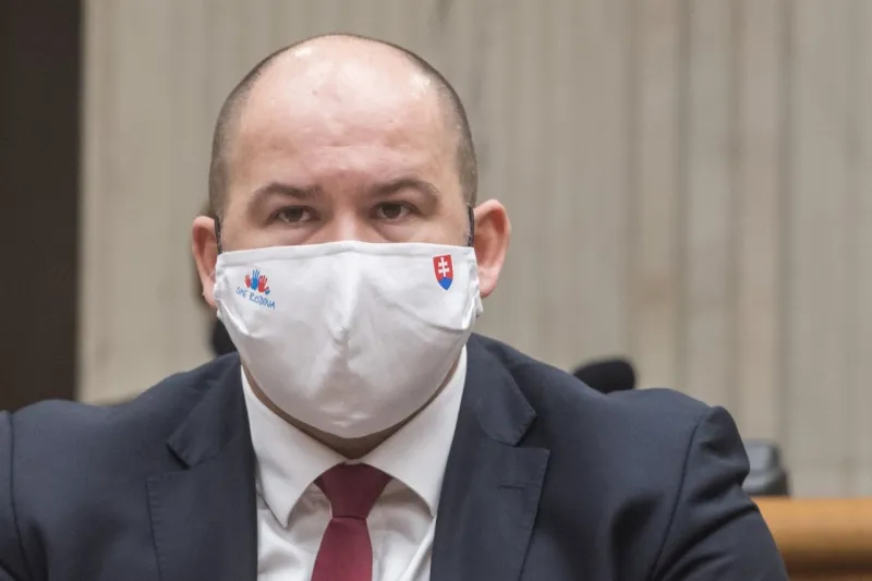 Pčolinský: Kolíková zodpovedala na poslaneckom klube Sme rodina všetky otázky | Nový Čas