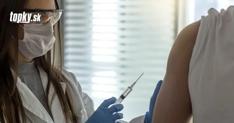 KORONAVÍRUS Odborníci varujú: Týmto veciam by ste sa po očkovaní mali vyhnúť | Topky.sk
