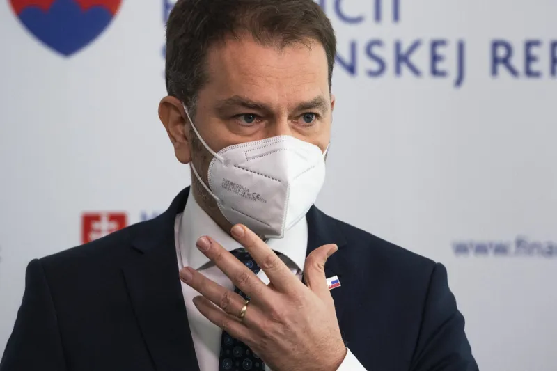 Sputnikom by sa mohlo začať očkovať v najbližších dňoch, avizuje Matovič - SME