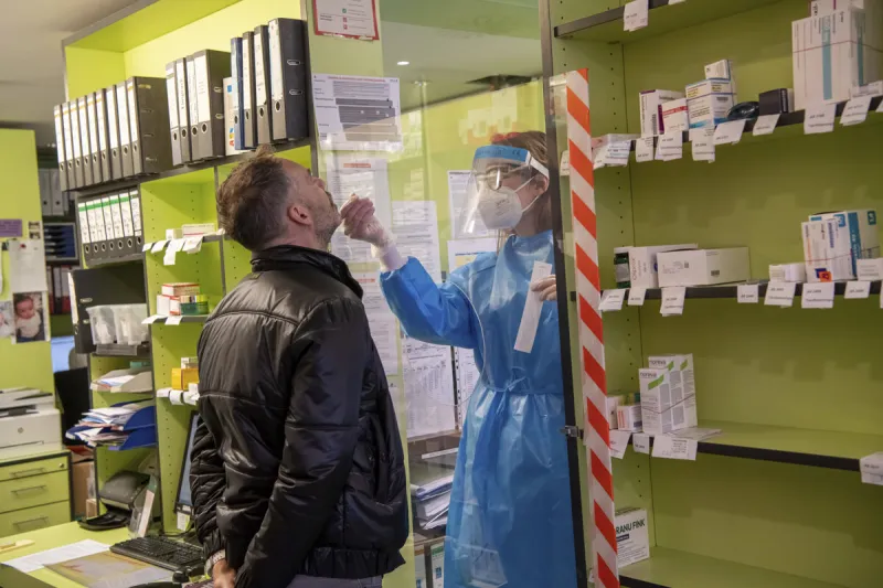 Pribudlo 246 prípadov koronavírusu a 14 úmrtí na Covid-19 - SME