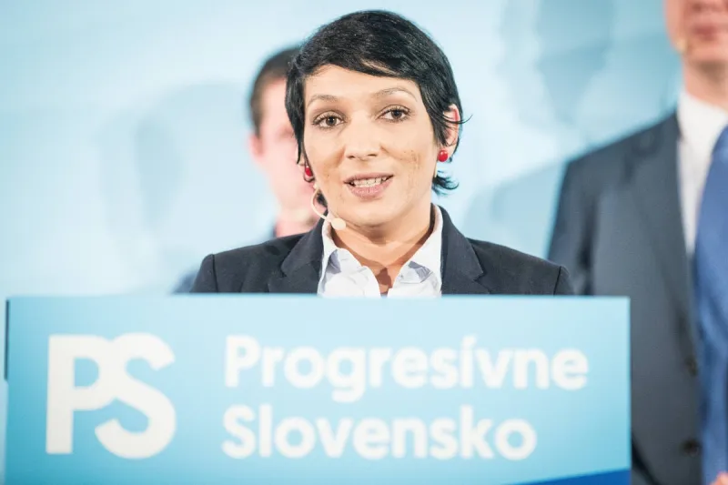 Progresívne Slovensko žiada použitie Sputnika V až po schválení v EÚ - SME