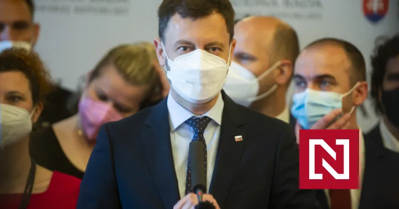 Sme rodina a časť OĽaNO hlasovalo za Ficov návrh predvolať Pčolinského  z väzby do parlamentu – Denník N