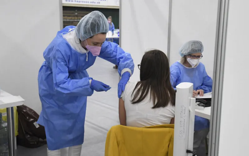 Na Slovensku pribudlo 96 nových prípadov koronavírusu a 13 obetí na Covid-19 - SME