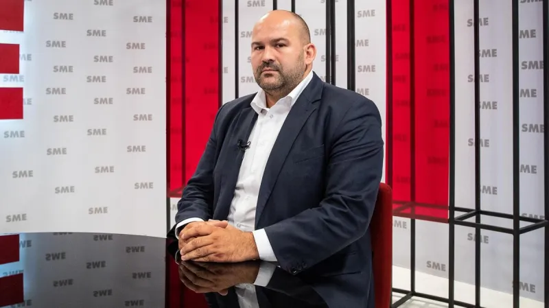 Pčolinský: Neverím policajnému prezidentovi, klame - Video SME