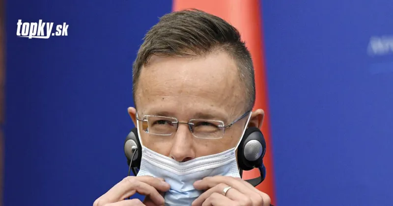 KORONAVÍRUS Maďarsko zapožičalo Česku vakcíny: Szijjártó ich odovzdal Babišovi | Topky.sk