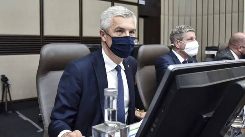 Korčok: Očkovanie Sputnikom budeme u cudzincov zrejme uznávať - Domáce - Správy - Pravda.sk