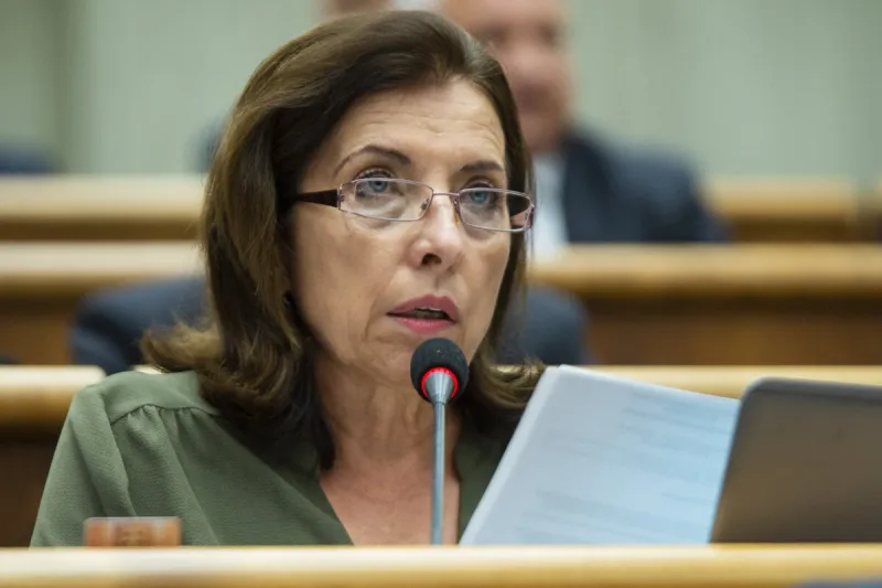 Zemanová nevidí v hlasovaní Pčolinských porušenie koaličnej zmluvy - SME