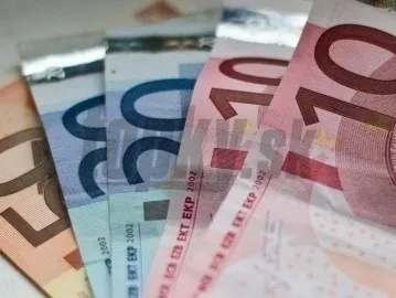 V kauze platinových sitiek obvinili tretieho muža: Bývalého šéfa úradu! | Topky.sk