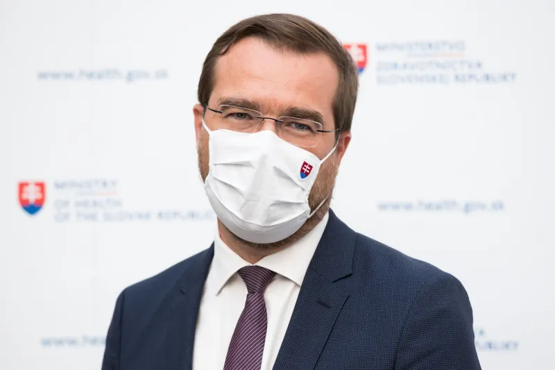 Zničíme nevyužitý Sputnik ako biologický materiál? Krajčí zvaľuje vinu na svojho nástupcu a premiéra | Nový Čas