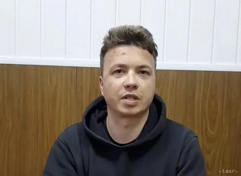 Pratasevičovi vo väzbe ponúkli očkovanie Sputnikom V