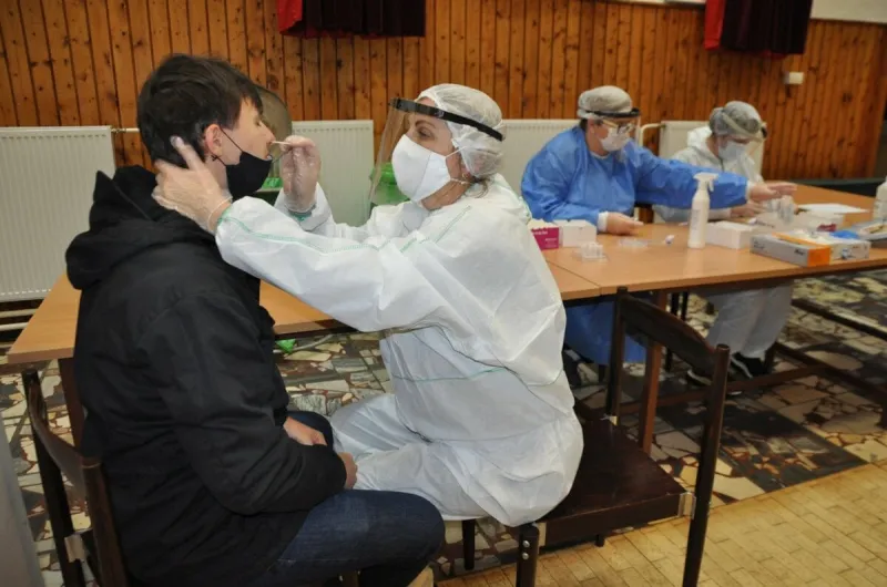 Pandémiu koronavírusu sledujeme minútu po minúte - SME