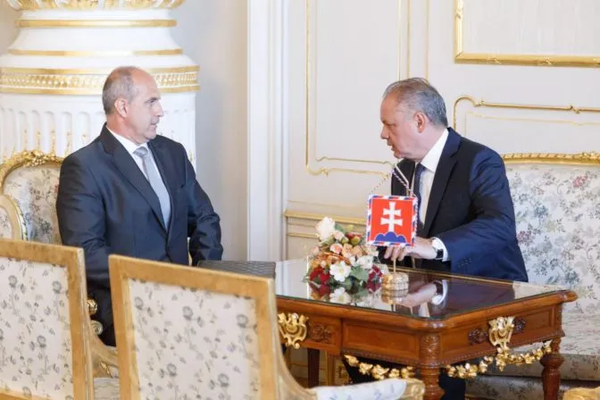 Prezident Kiska hovoril so šéfom polície Lučanským o únose Vietnamca aj o Nočných vlkoch - Webnoviny.sk