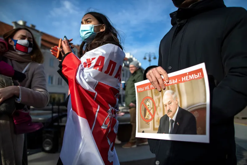 Litva vyhlásila núdzový stav kvôli migrantom z Bieloruska - Svet SME