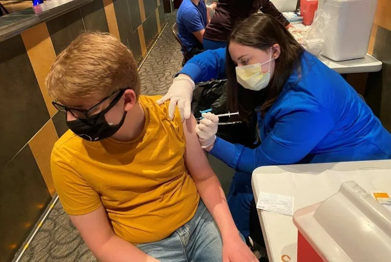 Odborníci vyzvali rodičov, aby zaočkovali svoje deti proti koronavírusu - SME