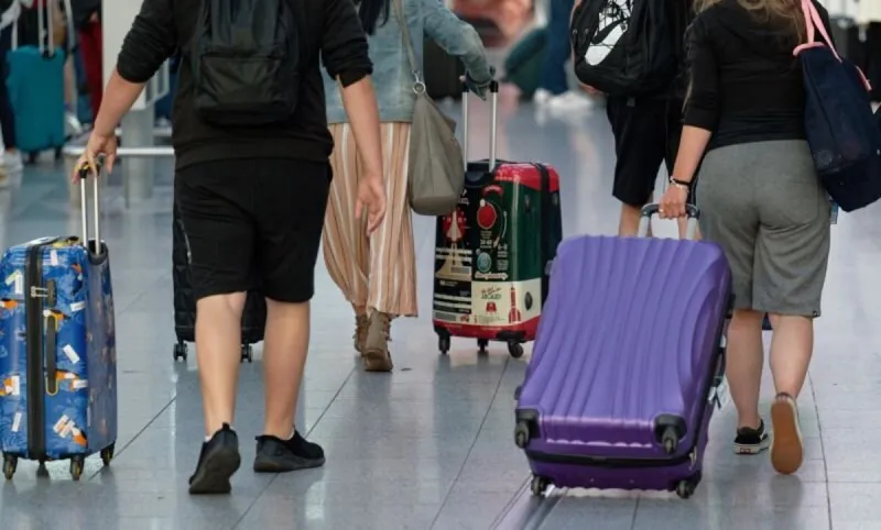 Počet prípadov koronavírusu rastie najmä v dovolenkových destináciách Slovákov - SME