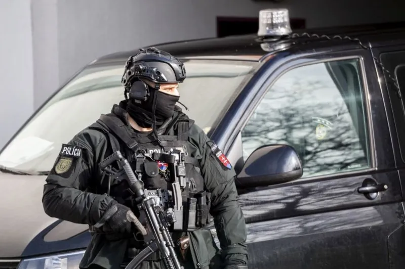 Dömötör sa mal priznať k zmanipulovanej výpovedi v kauze Očistec - SME