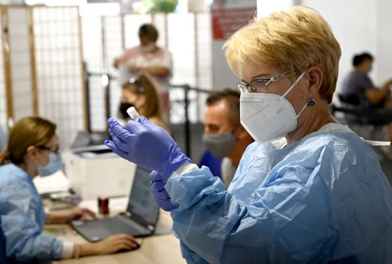 Koronavírus Slovensku: Pribudlo 43 prípadov a žiadne úmrtie na Covid-19 - SME