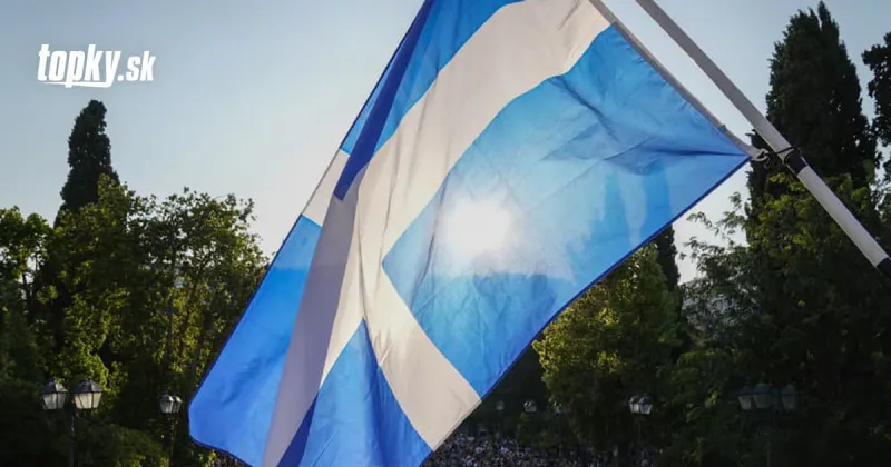 KORONAVÍRUS Gréci protestovali proti povinnému očkovaniu: Polícia musela použiť slzotvorný plyn | Topky.sk