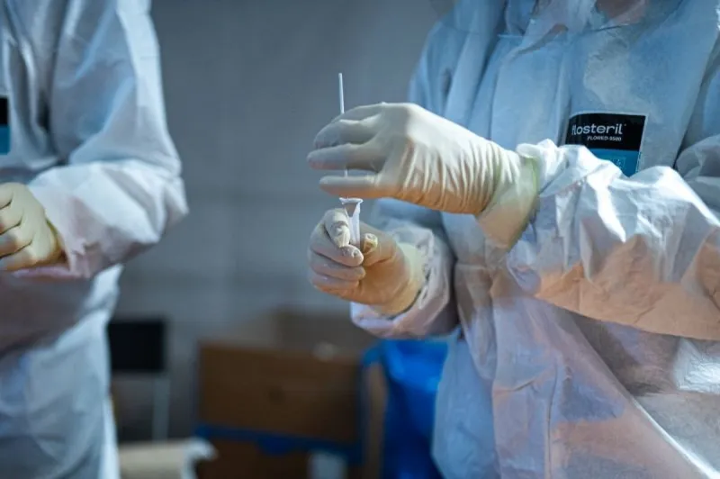 Prevažnú časť nových prípadov koronavírusu tvoria nezaočkovaní - SME