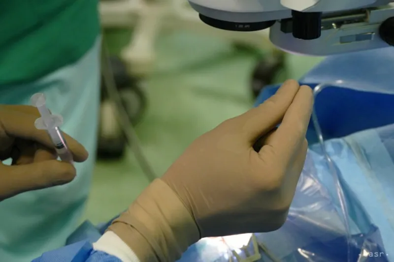 Prieskum: Druhá vlna koronavírusu oddialila liečbu mnohých pacientov