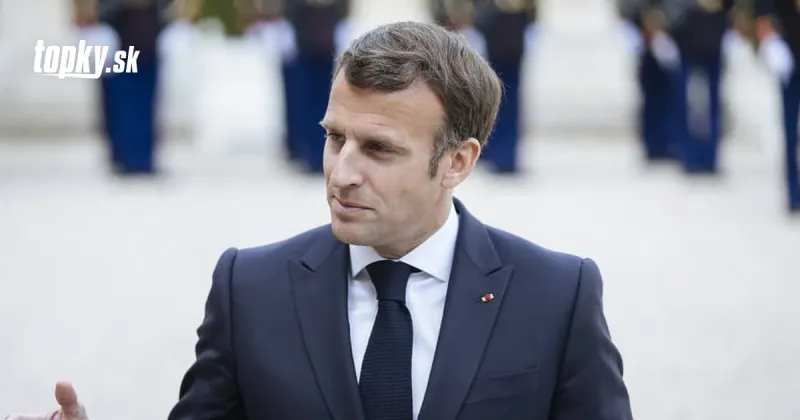 KORONAVÍRUS Francúzsky prezident pripúšťa očkovanie dôchodcov treťou dávkou vakcíny | Topky.sk