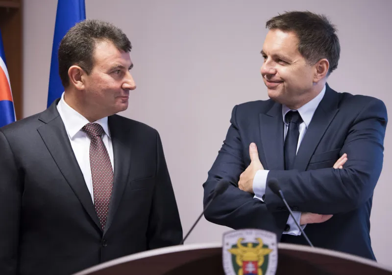 Kauza Mýtnik: Oligarchovia Smeru a vyhodené milióny - Index SME